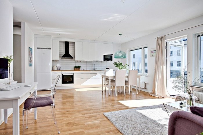 Astris Gatan 76