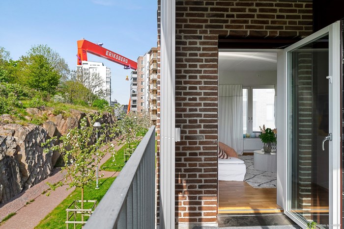 11920384_3-328-16_photo_web