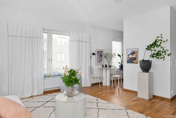 11920384_7-328-16_photo_web