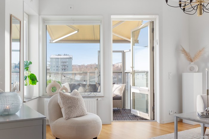 12625363_16-328-16_photo_web