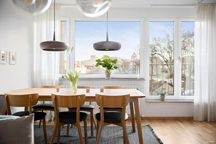 12660942_8-328-16_photo_web