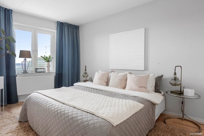 12736458_3-328-16_photo_web