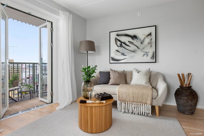 12736458_8-328-16_photo_web