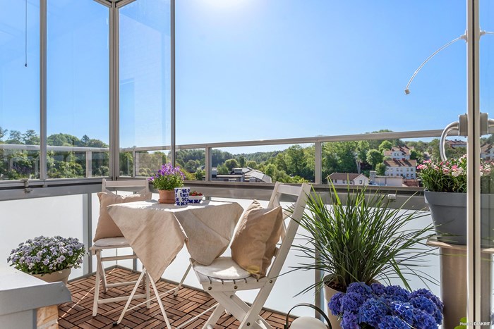 12808150_16-328-16_photo_web