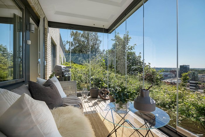 12846945_18-328-16_photo_web